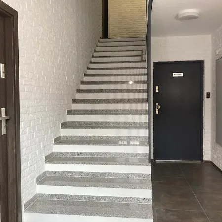 Nowy Sowia Z Widokiem Na Snieznik アパート