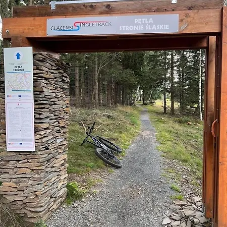 Nowy Sowia Z Widokiem Na Snieznik