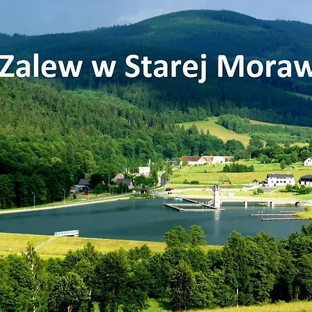 Nowy Sowia Z Widokiem Na Snieznik