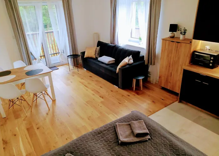 Nowy Sowia Z Widokiem Na Snieznik