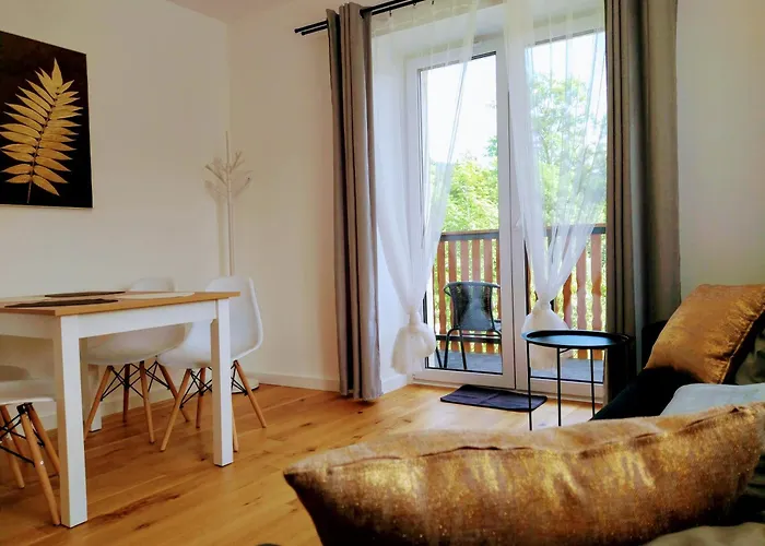 Nowy Sowia Z Widokiem Na Snieznik